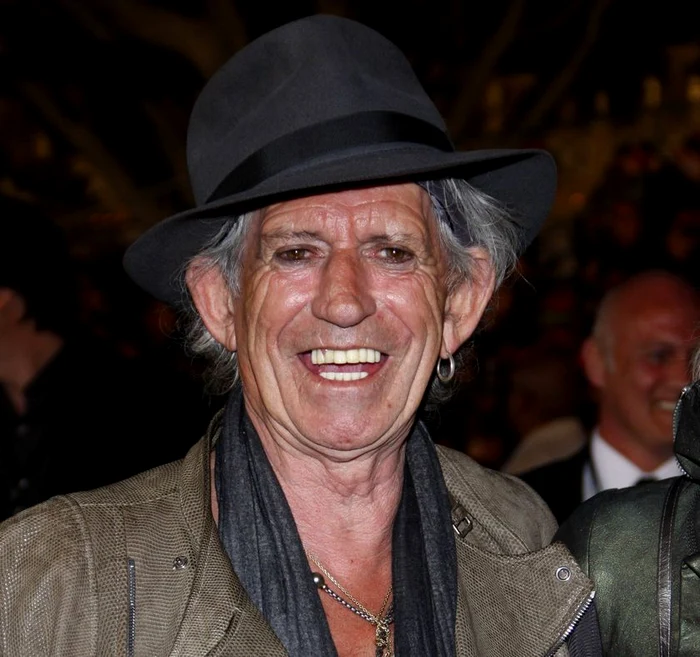 
    Chitaristul de la Rolling Stones a prizat cenuşa propriului tată @shutterstockclickpentrufemei.ro  