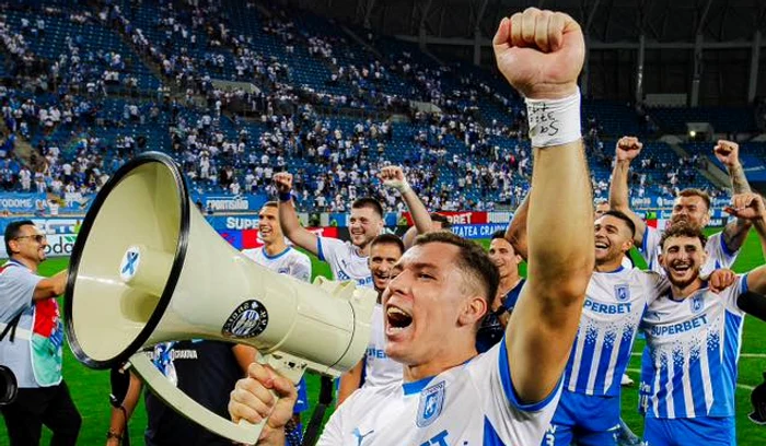 Oltenii sărbătoresc un parcurs perfect în campionat. Foto Facebook Universitatea Craiova