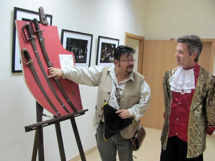 Expoziţie de arme din secolul al XVIII-lea 