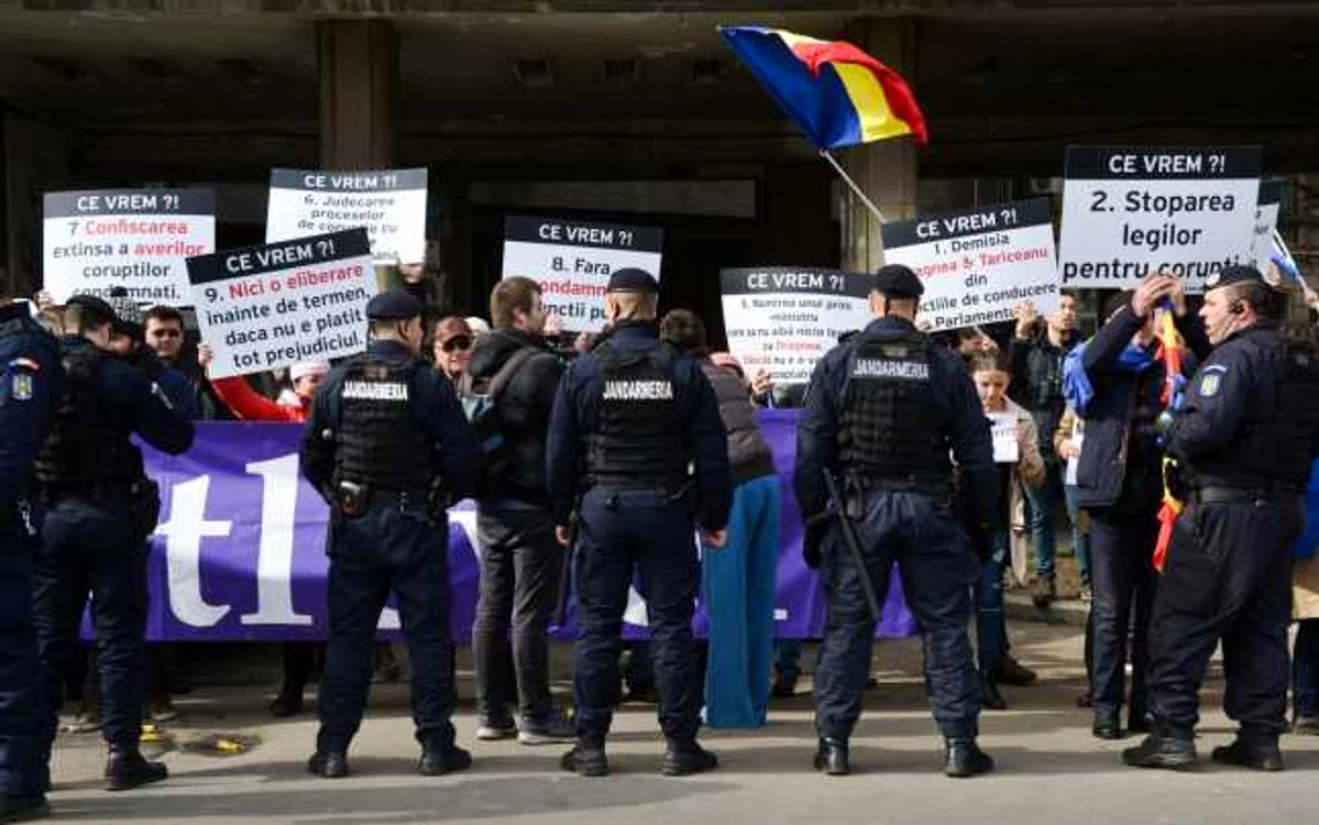 Protestatari la Congresul PSD la Săla Palatului în 10 martie 2018 FOTO Mediafax / Alexandra Pandrea