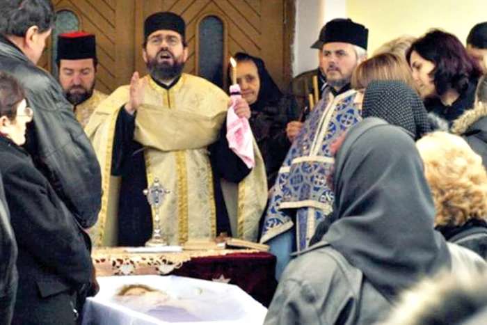 Pentru că nu şi-au primit banii la timp, ucigaşii au denunţat-o pe femeie