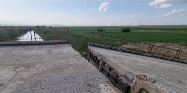 pod prăbusit