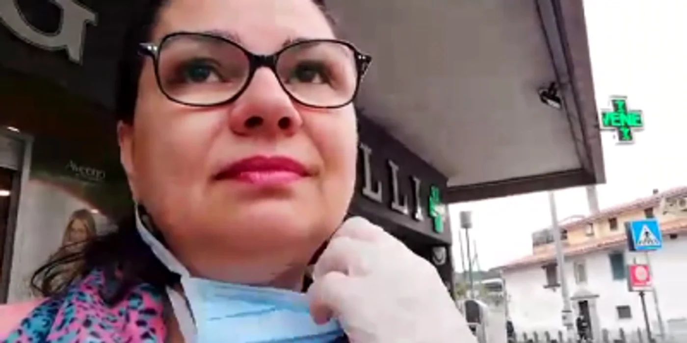 Elena Agapi, româncă din Roma, a fost lăsată să iasă din casă pentru a dona sânge FOTO: Intermedia TV