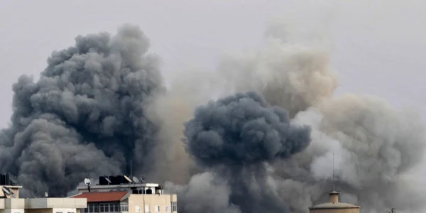 Raid aerian israelian în Fâşia Gaza FOTO Reuters
