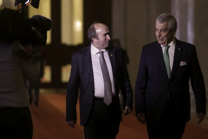 Tudorel Toader şi Călin Popescu Tăriceanu       Foto: Octav Ganea