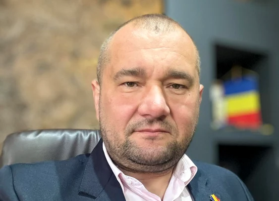 Primarul din Mitocu Dragomirnei a fost reținut FOTO: Facebook