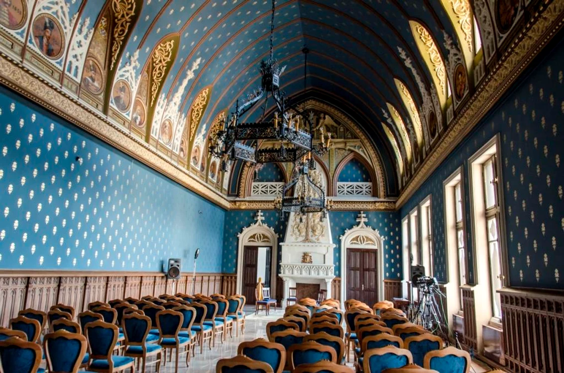 Sala Voievozilor Palatul Culturii Iaşi SURSĂ palatulculturii.ro