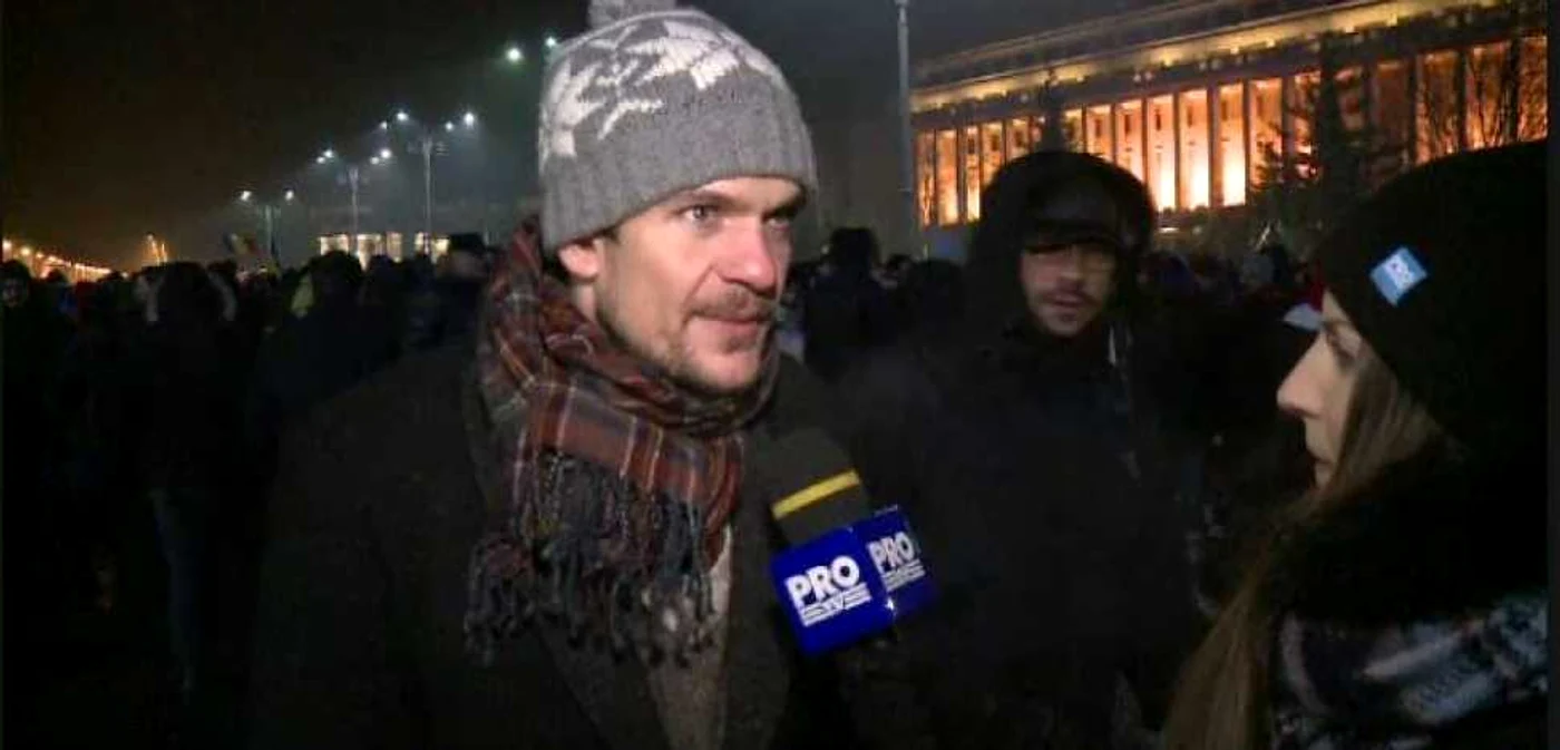 Tudor Chirilă este nelipsit de la proteste şi un critic acerb al felului în care este guvernată ţara FOTO Pro TV