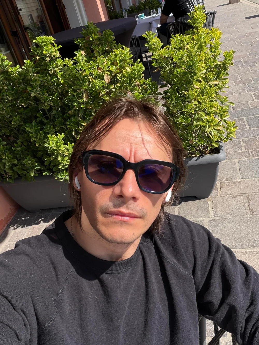 Actorul Marius Manole a aflat o poveste veche despre premierul Bolojan de la o chelneriță din Oradea. „Asta spune multe despre el”