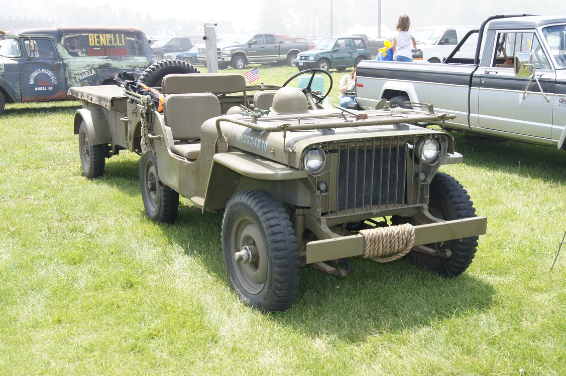 Un Jeep Willys, o legendă a automobilelor 4x4