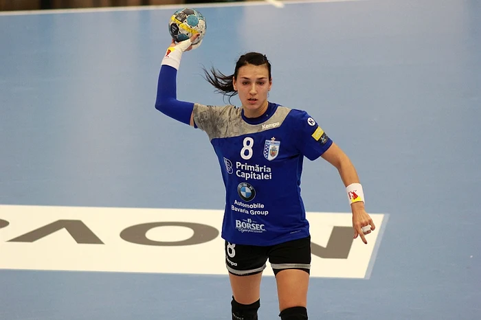 
    Handbalistele române, în frunte cu Cristina Neagu, își doresc să facă o mare bucurie românilor și să aducă o victorie cu Cehia, dar și să aibă un parcurs cât mai lungFoto: Marian Burlacu  