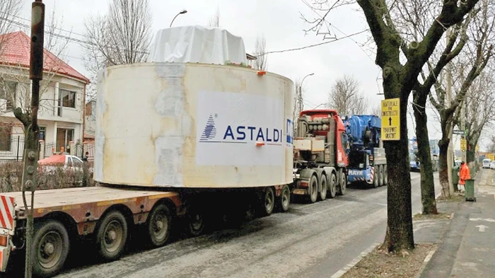 
    ”Cârtiţa” a fost montată în subteranFoto: forum metrouusor.ro  