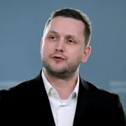 SEI 281518002 32b6 webp