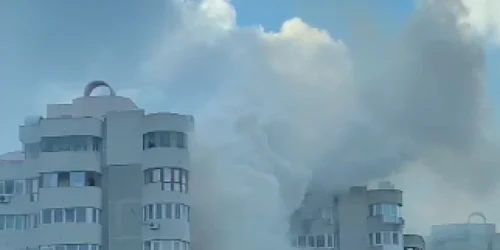 Incendiu bloc Constanţa Bdul Mamaia Sursa Andreea Hahui