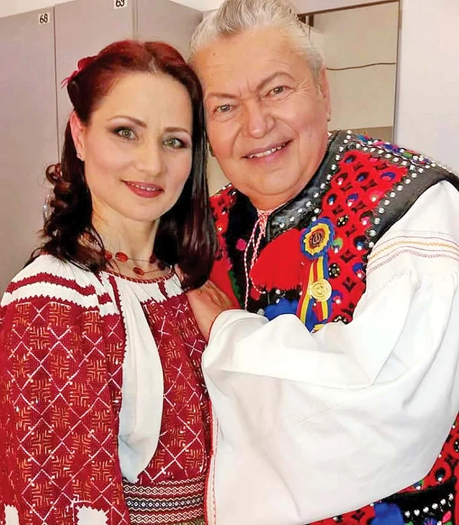 Cei doi artişti formau un cuplu şi pe scenă, nu doar în viaţa reală