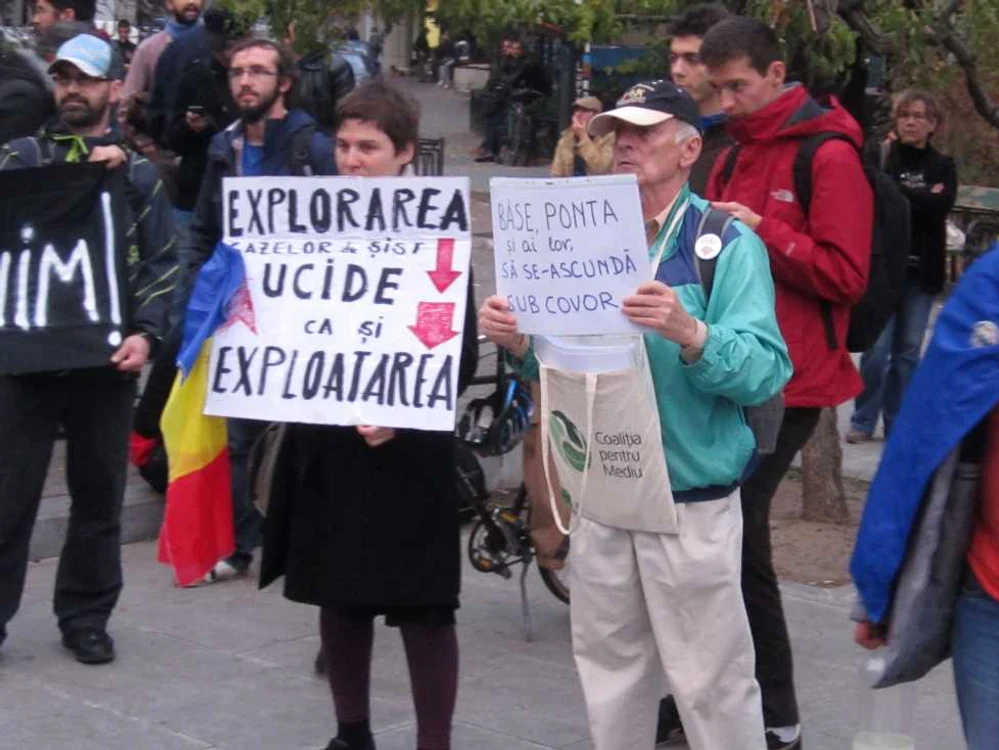 La București și în alte orașe mii de oameni au cerut renunțarea la gazele de șist