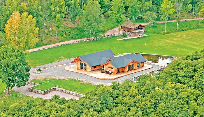 
    Cine cumpără reședința are și o casă micuță, retrasă, situață pe o insulițăFotoi: Caters  