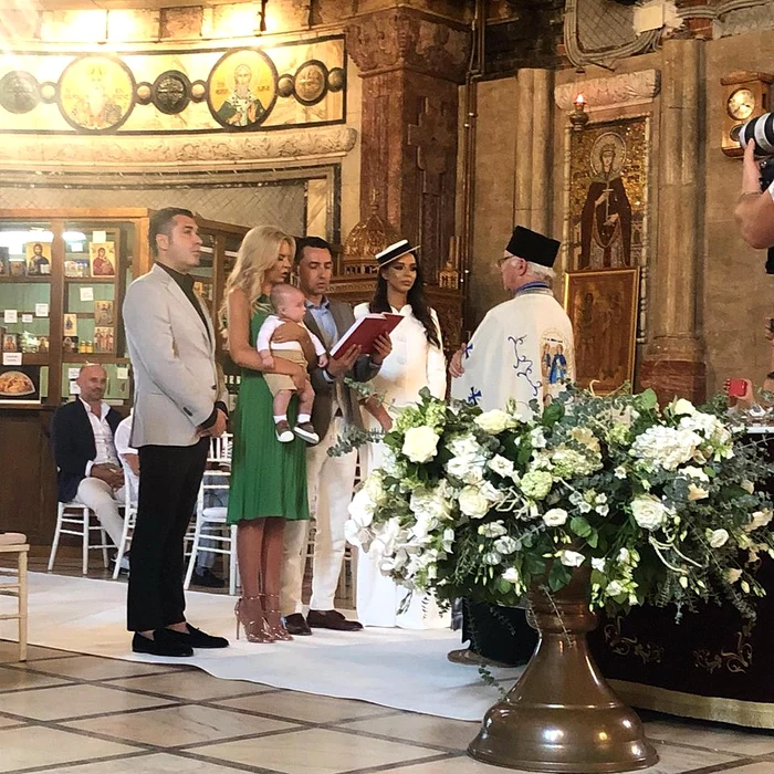 Micuțul a fost cuminte în biserică