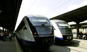 garnitura de tren in gara de nord jpeg