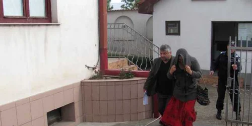 Cea care a tâlhărit-o pe femeia accidentată