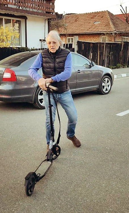 Mihai Constantinescu  s-a amuzat în vacanţa  de la Râşnov