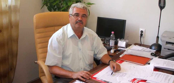 Universitatea „Vasile Alecsandri“ va fi condusă tot de profesorul Valentin Nedeff