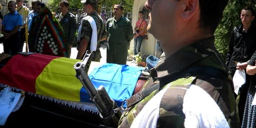 Onoruri militare pentru comandorul băcăuan