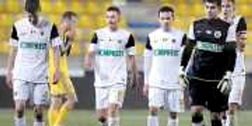 Galamaz, Hoban, Adrian Cristea, Bornescu şi Szukala (de la stânga) au plecat toţi de la „U“ Cluj la Petrolul