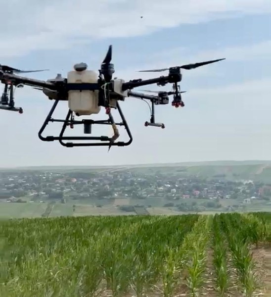 Agricultură hi-tech în Bărăganul Nordului. Drone și tractoare de ultimă generație pentru culturi performante