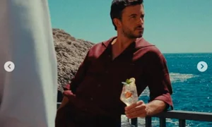 Jonathan Bailey insta jpg