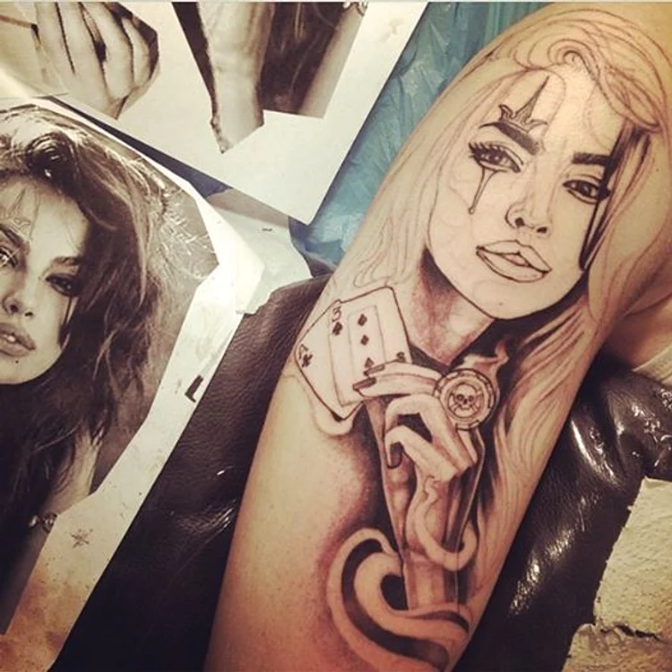Mădălina Ghenea este femeia pe care toţi bărbaţii o doresc aproape