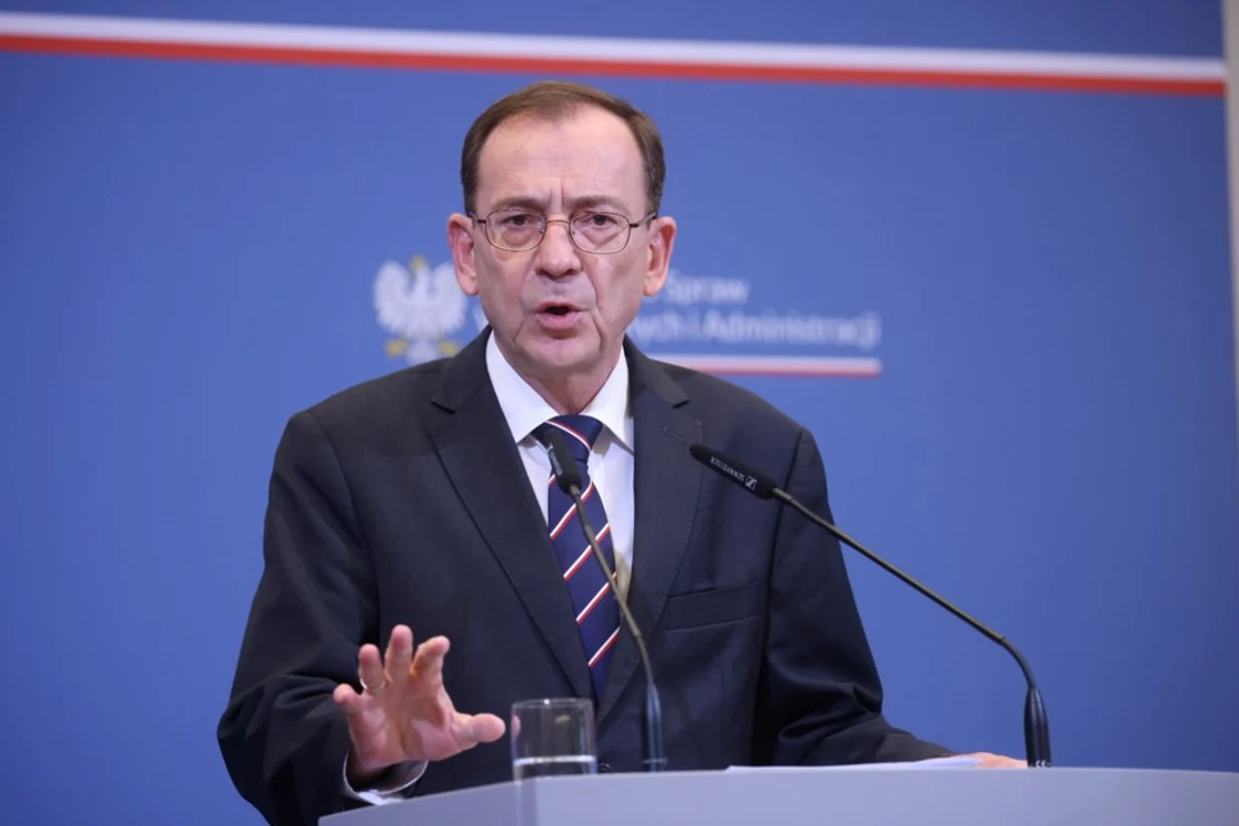 Mariusz Kaminski, fostul prim-ministru al Poloniei ține un discurs