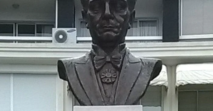 Statuia lui Blaga de la Estoril FOTO Mae