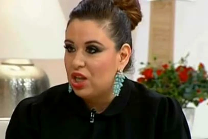 
    Oana Roman nu vrea să facă pace cu tatăl eiFoto: Captură Kanal D  