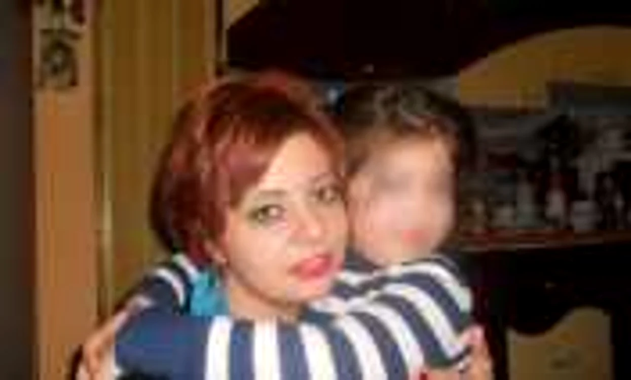 Loredana Moise şi fetiţa ei de patru ani
