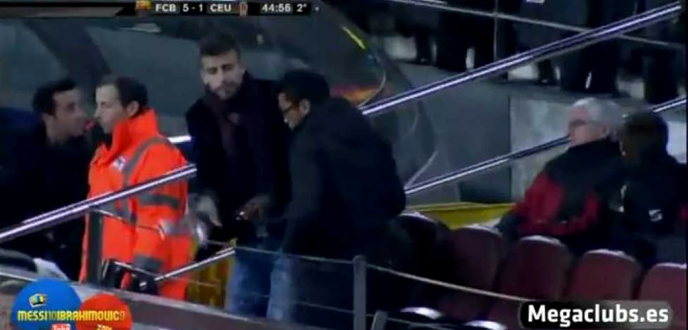 Gerard Pique a aruncat cu punga de seminţe în angajatul Barcelonei