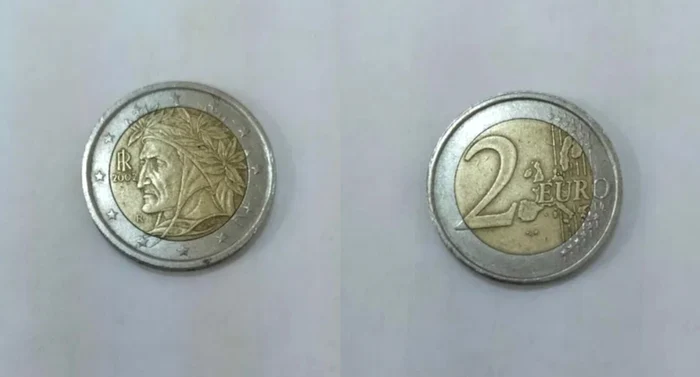 Moneda se vinde cu 2500 de lei / foto: olx.ro