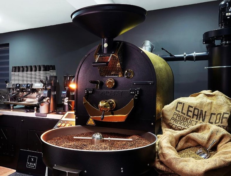 Cât rezistă cafeaua de specialitate și ce o diferențiază de cea din comerț. „E greșit asociată cu gustul de ars și amar”