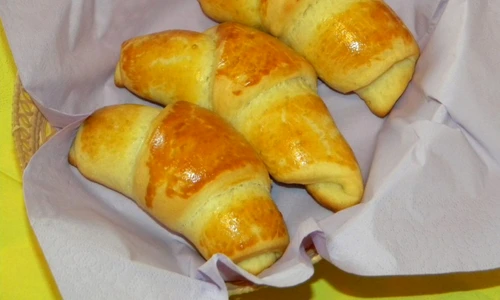croissante cu ciocolata 4 1024x808 jpeg