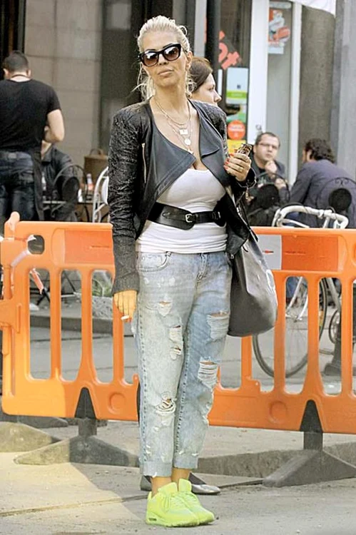 Vali Pungă şi fiul pe care îl are cu Raluca BădulescuFoto: arhiva personală