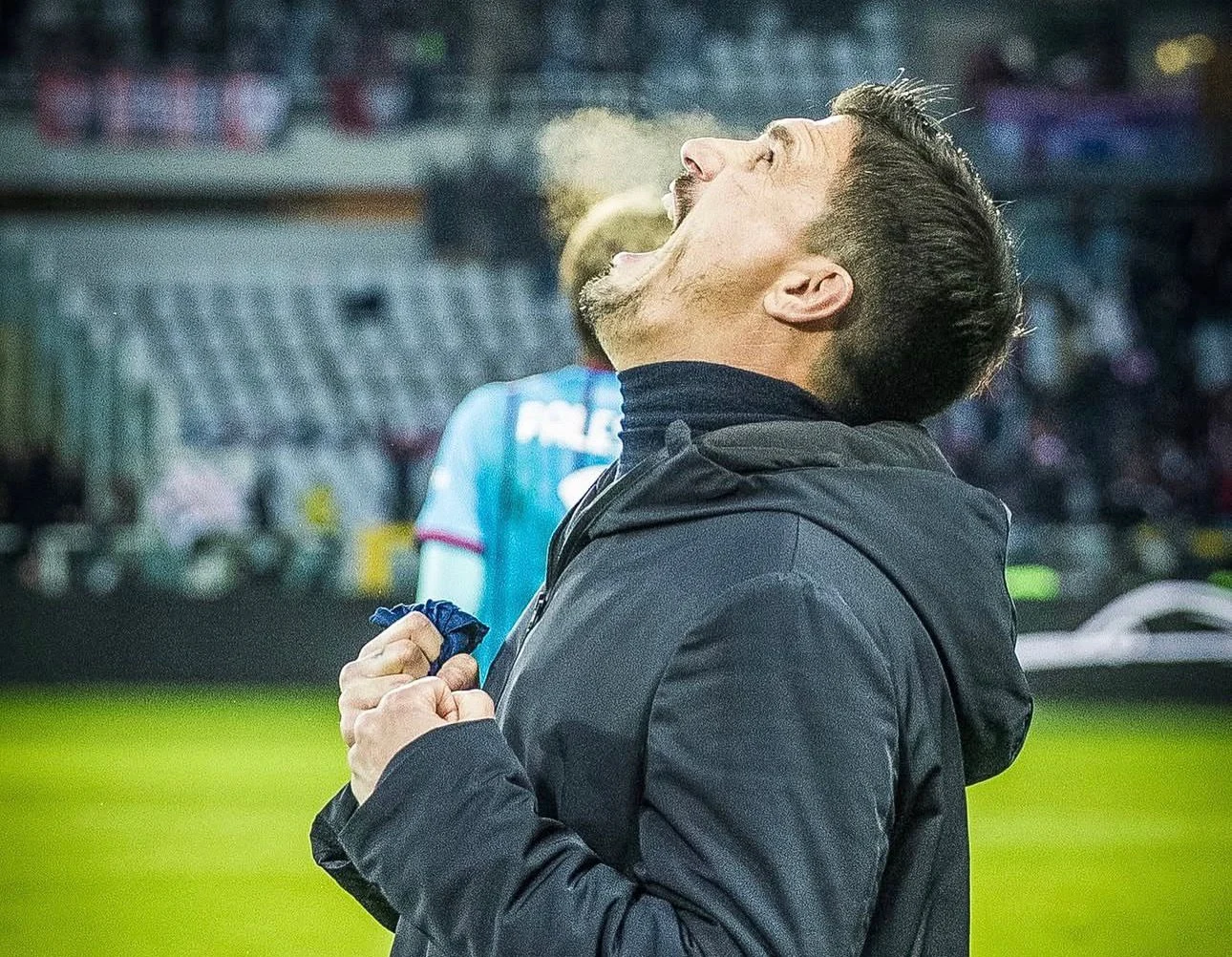 Familia antrenorului de la Cagliari, ținta unui atac premeditat în Napoli. Fratele tehnicianului a fost împușcat în picioare, în plină stradă: „O sperietură uriașă”