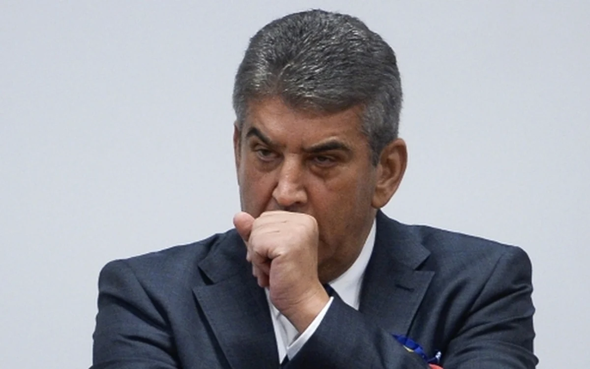 Vicepremierul Gabriel Oprea nici măcar nu a încetinit să vadă ce s-a întâmplat cu poliţistul