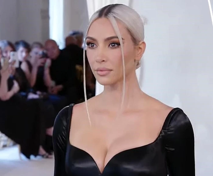 Kim Kardashian, într-o ținută Balenciaga FOTO Getty Images