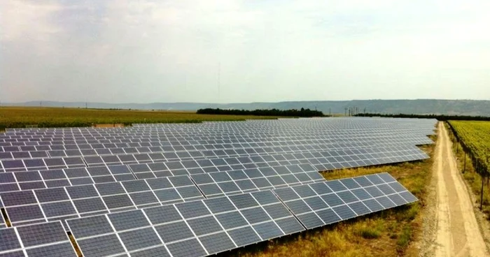 Anul viitor urmează să fie construite parcuri solare de aproape 100 MW FOTO Adevărul