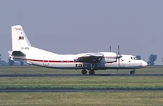 Avion Antonov în dotarea Tarom, înainte de 1989 (© Arhivă / Udo Haafke Wikimedia Commons)