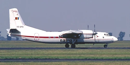 Avion Antonov în dotarea Tarom, înainte de 1989 (© Arhivă / Udo Haafke Wikimedia Commons)