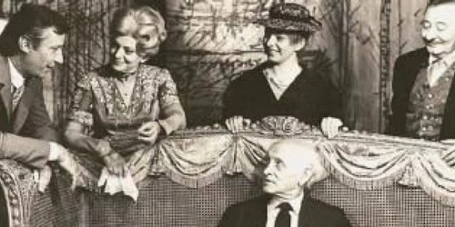 Scenă din timpul repetiţiilor pentru piesa „Pygmalion“