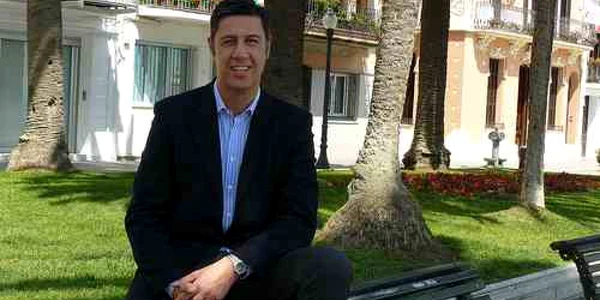 Lui Garcia Albiol nu-i mai plac băncile din parcuri Foto: foropolitico.es
