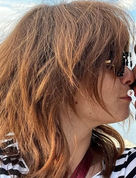 Doina Teodoru a postat o imagine în care se sărută cu Cătălin, cu mesajul ”Te iubesc!”