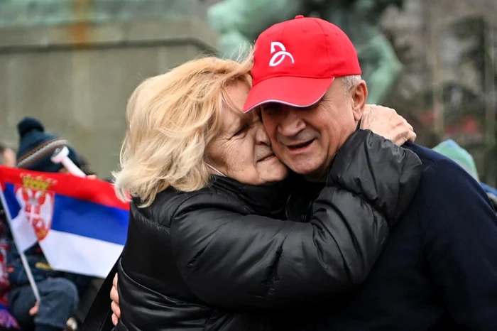Părinții lui Novaj Djokovic, împreună la protest (FOTO: AFP)